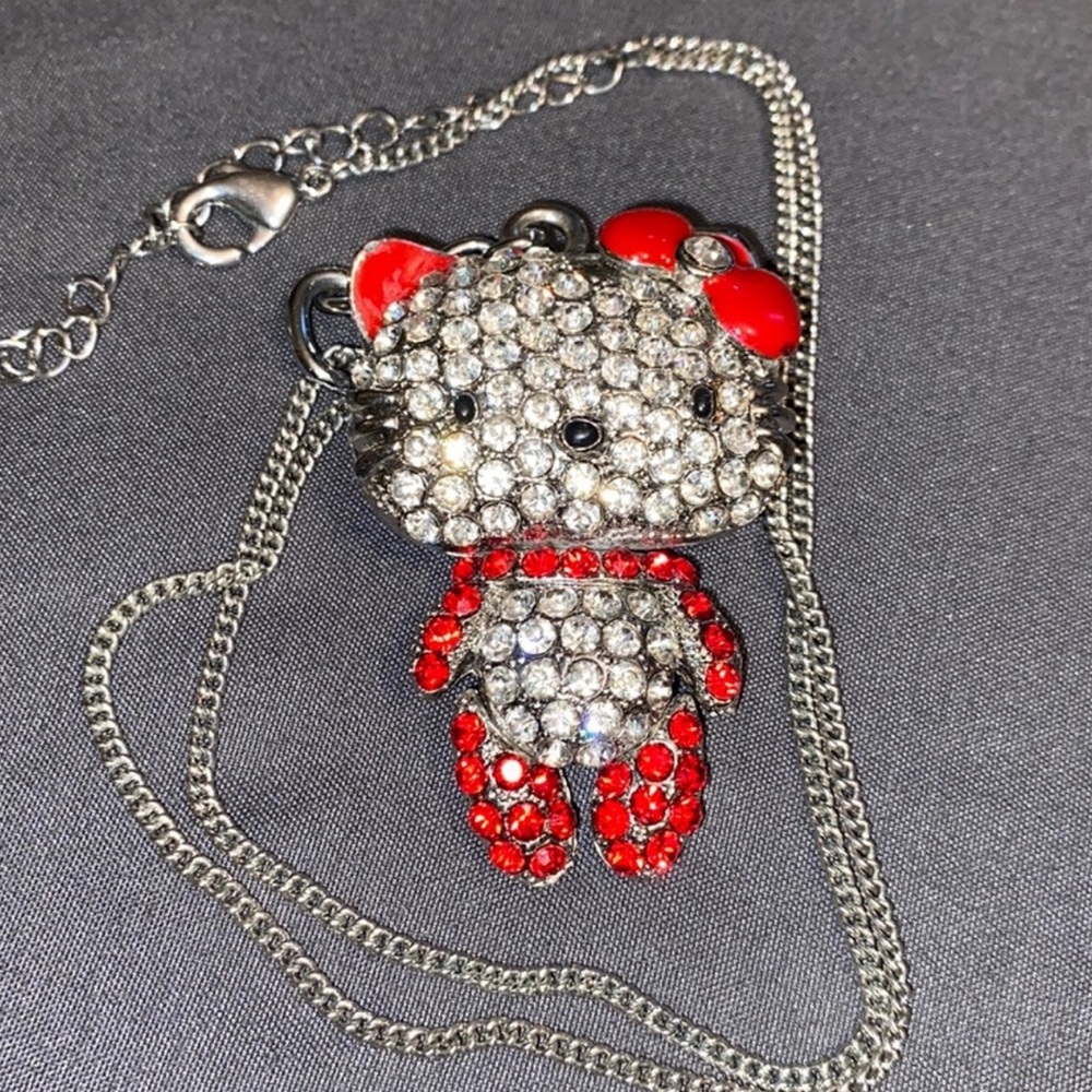 3/$30 Y2K Hello Kitty Necklace
